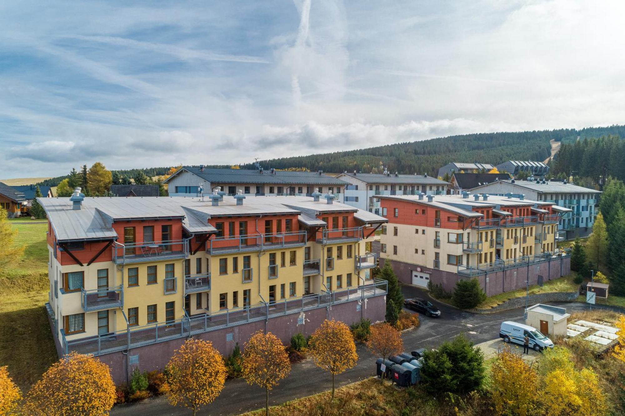 Aparthotel Klínovec Views - Mezonet Apt with Sauna K2 Loučná pod Klínovcem Exterior foto
